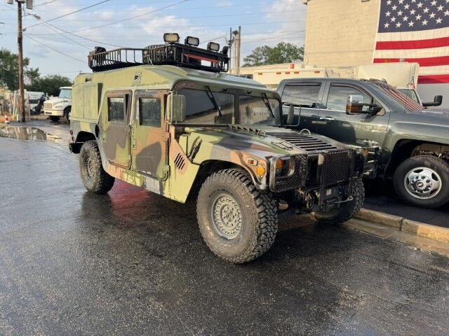 1986 AM General Humvee M998A1