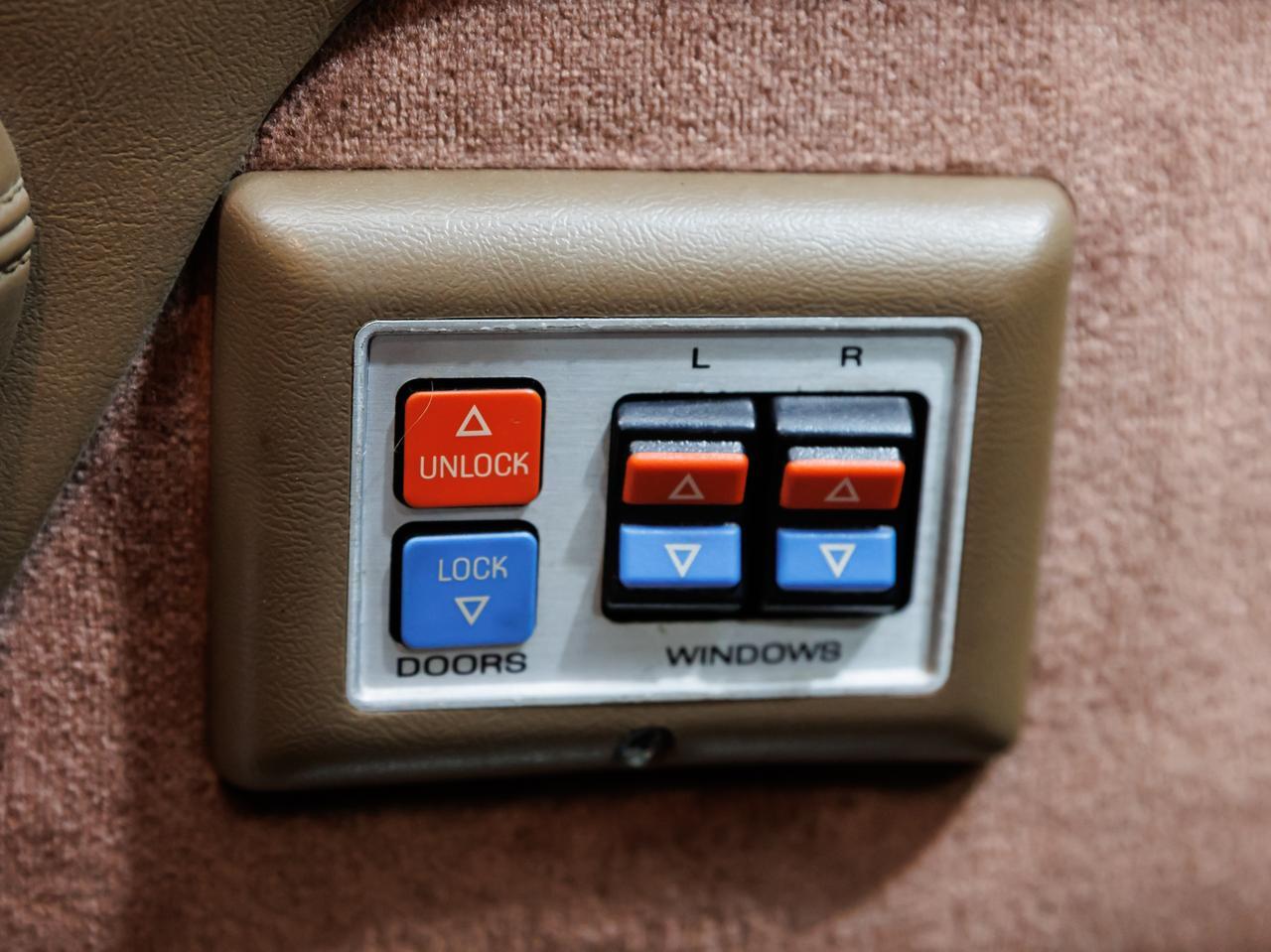 1986 Ford Econoline E150 Club Wagon 7-Passenger Cranberry PA