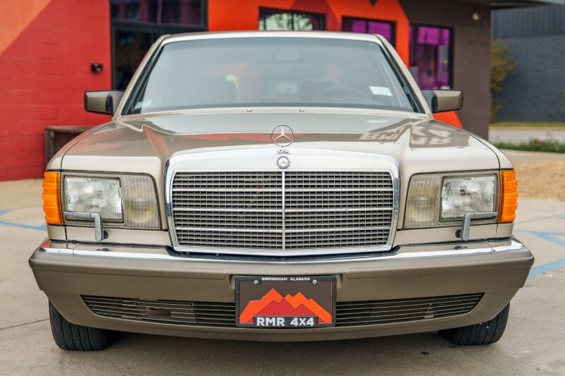 1986 Mercedes Benz 420 photo 2