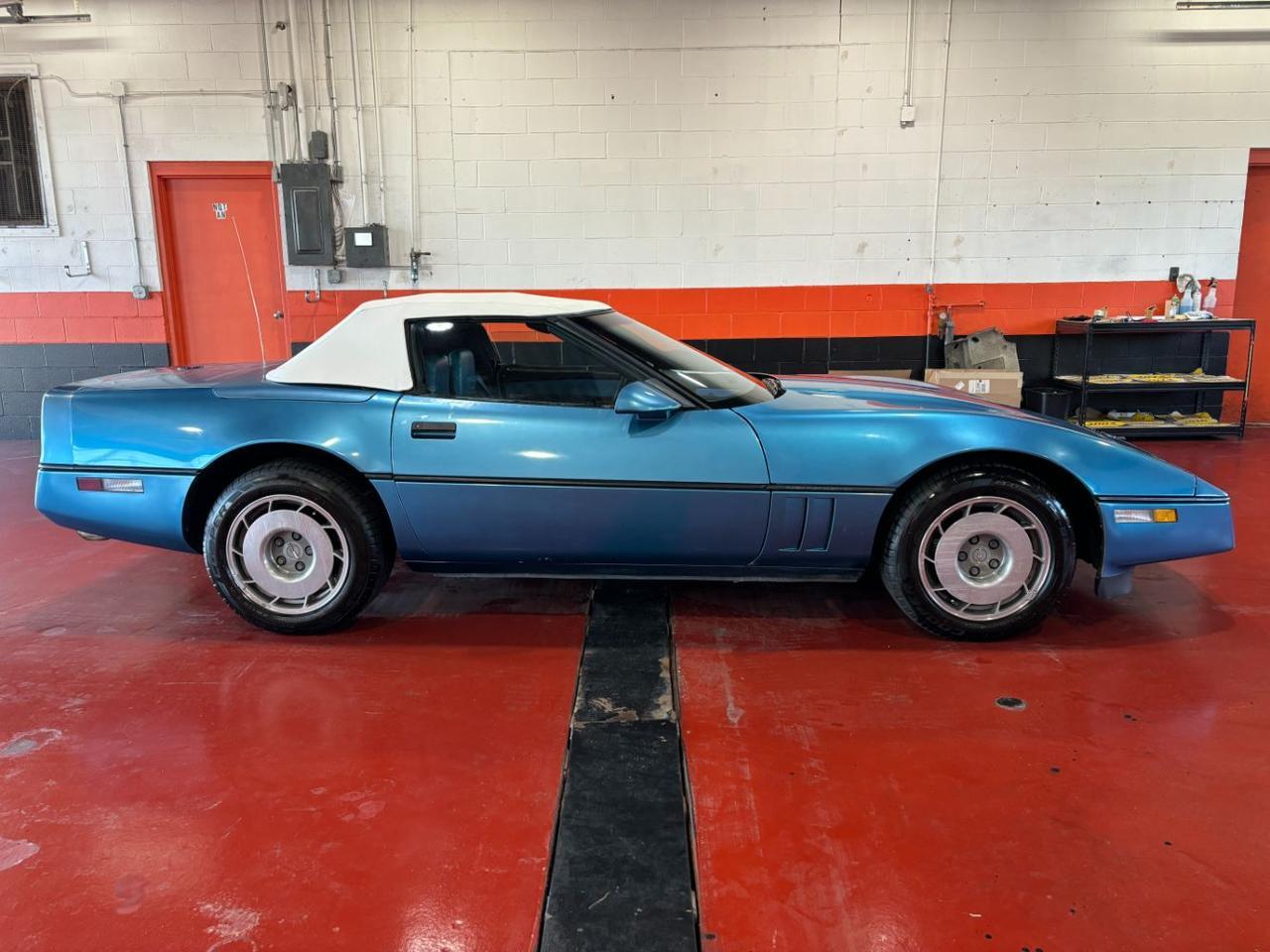 1987 Chevrolet Corvette LS