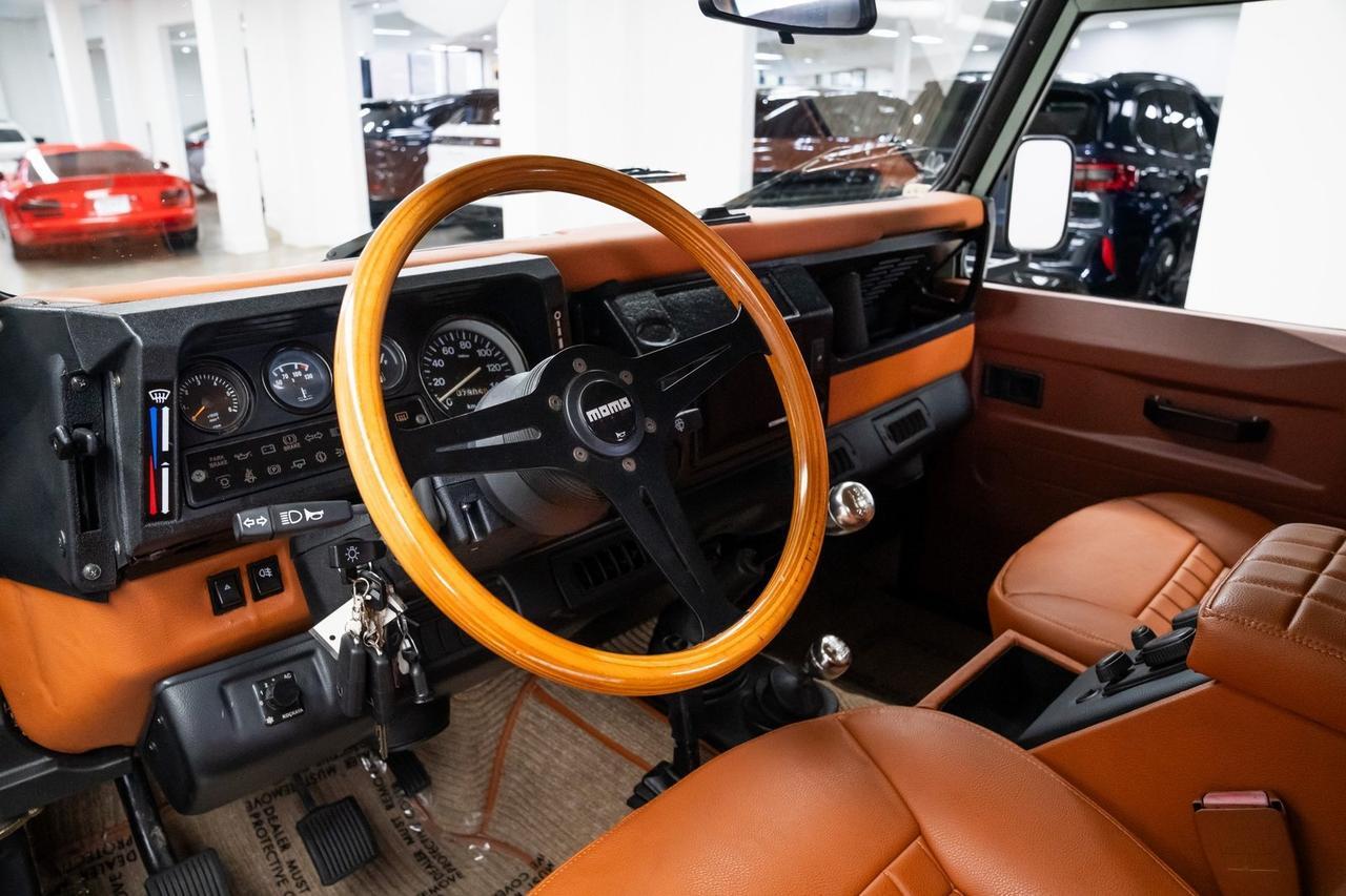 1987 Land Rover Defender 110 5-Speed Manual Heated Seats 3rd Row Seating Portland OR