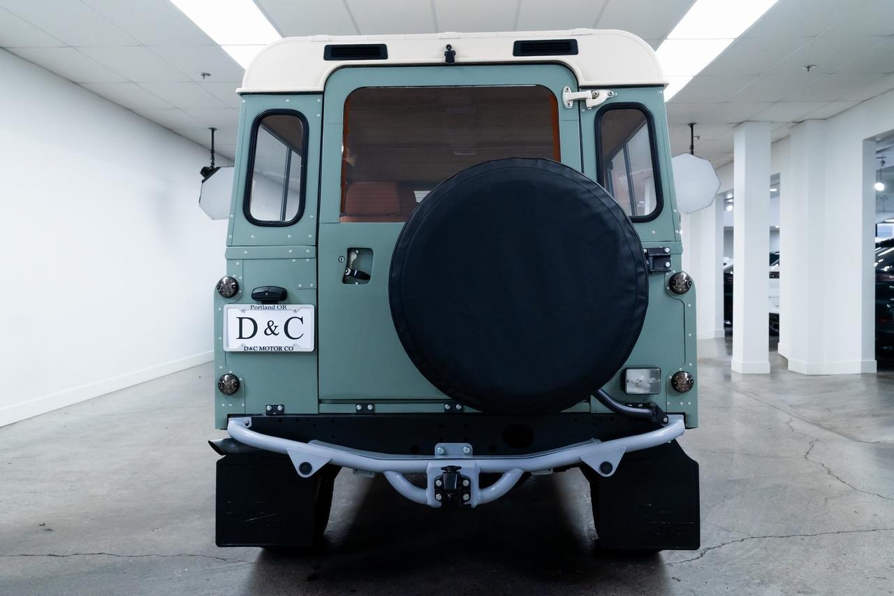 1987 Land Rover Defender 110 5-Speed Manual Heated Seats 3rd Row Seating Portland OR