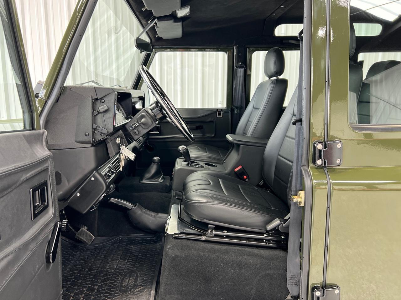 1987 Land Rover Defender 110 Full Frame-off Restoration by Warren Defender, 2.8L 300tdi Houston TX
