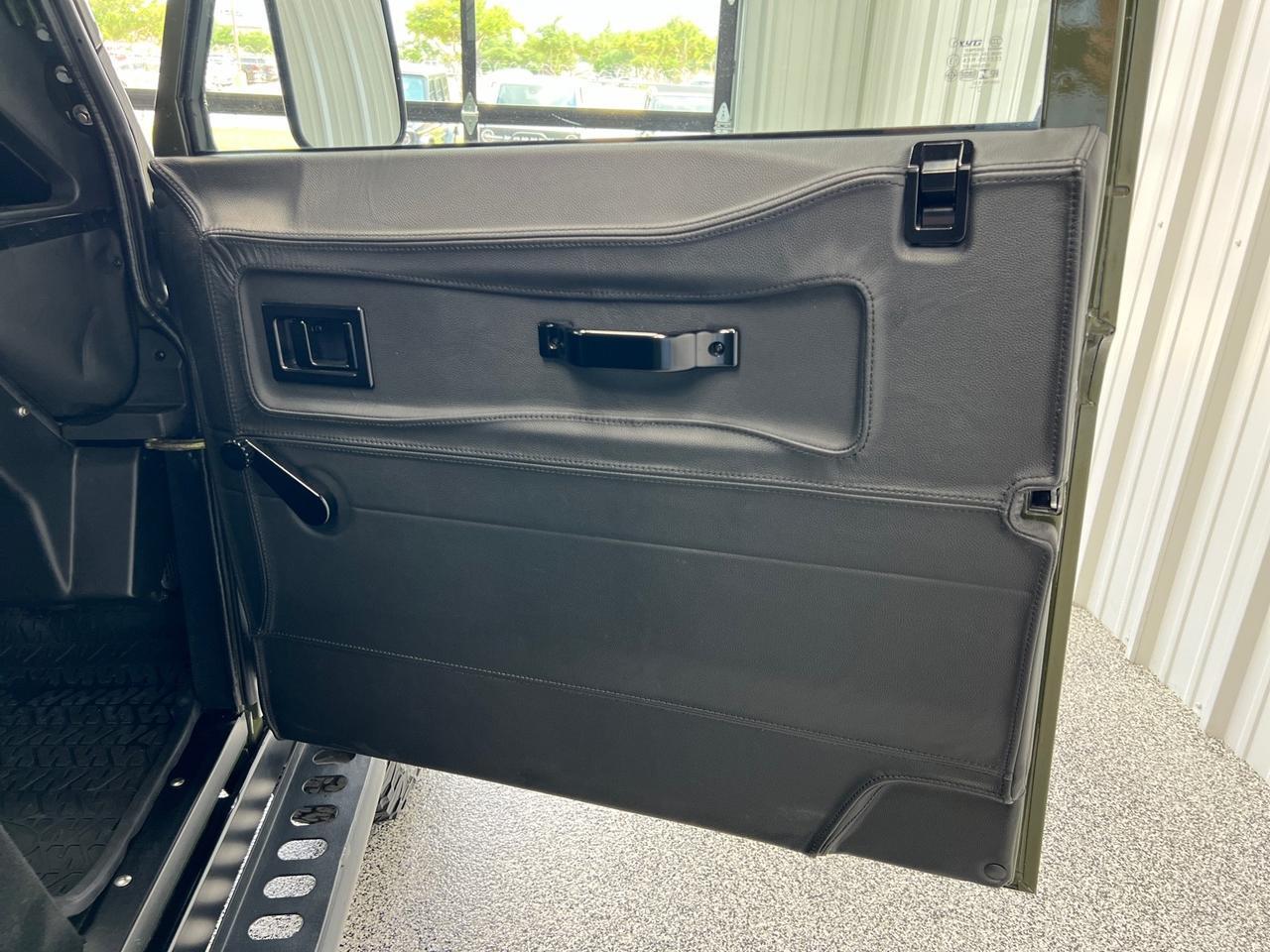 1987 Land Rover Defender 110 Full Frame-off Restoration by Warren Defender, 2.8L 300tdi Houston TX
