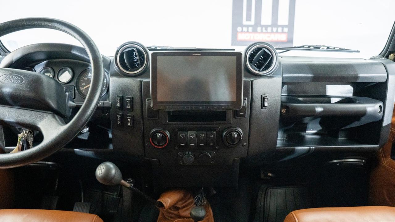 1987 Land Rover Defender 110 W/ Custom Diamond Stitched Sport Seats Franklin TN