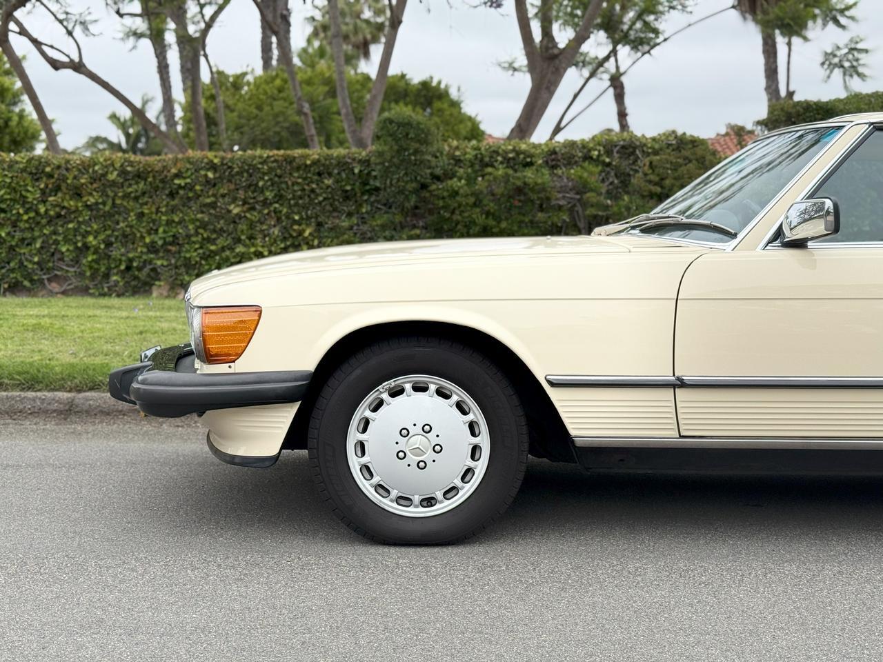1987 Mercedes-Benz 560 SL*PENDING SALE* San Diego CA