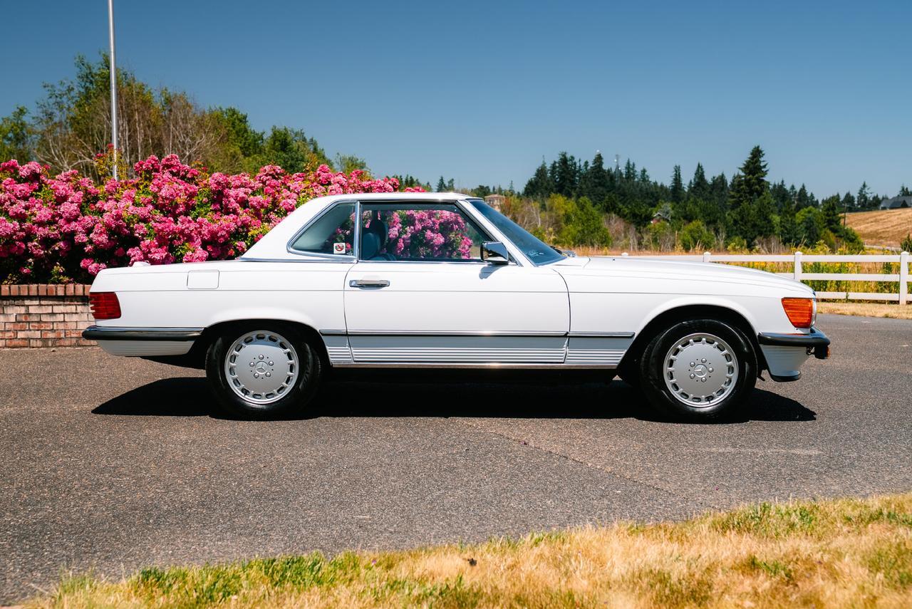 1988 Mercedes-Benz 500-Class 560 SL 48k Original Miles / Hardtop Convertible / Kenwood Portland OR