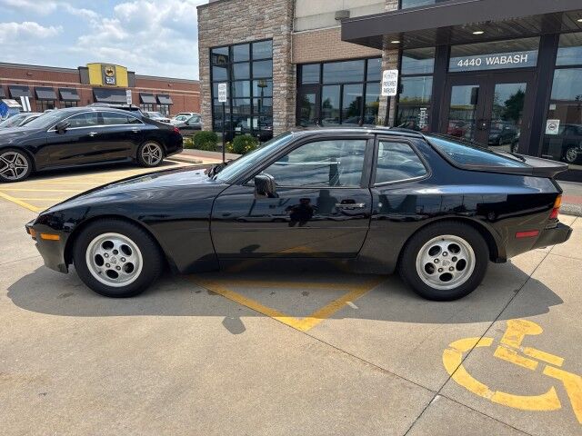 1988 Porsche 944  Springfield IL