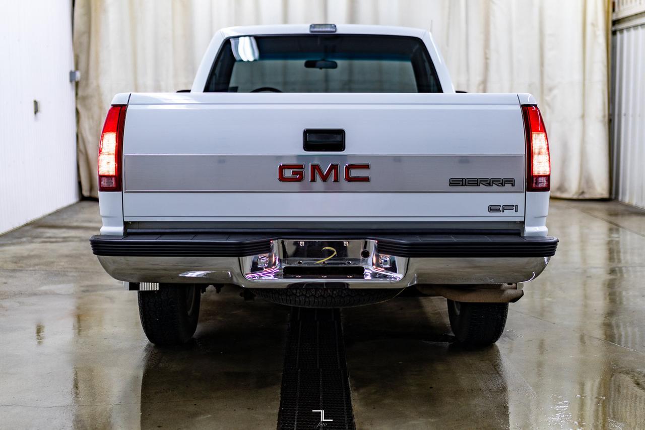 1989 GMC Sierra 1500 4x2 Reg Cab SLE Red Deer AB