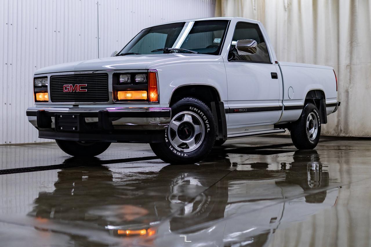1989 GMC Sierra 1500 4x2 Reg Cab SLE Red Deer AB