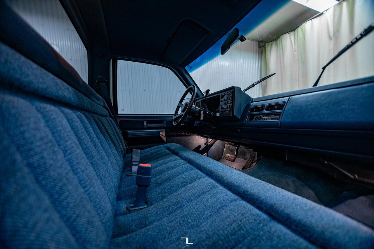 1989 GMC Sierra 1500 4x2 Reg Cab SLE Red Deer AB