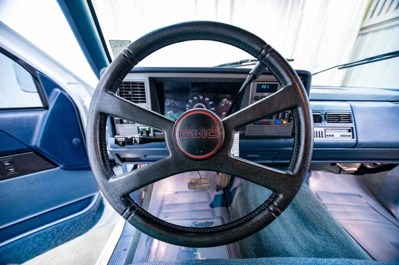 1989 GMC Sierra 1500 4x2 Reg Cab SLE Red Deer AB