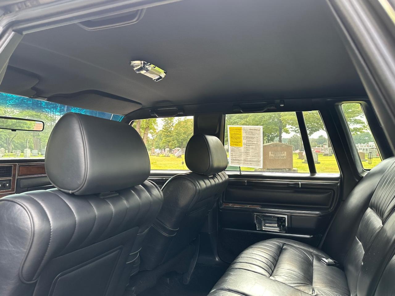 1989 Lincoln Town Car SEDAN Charlton MA