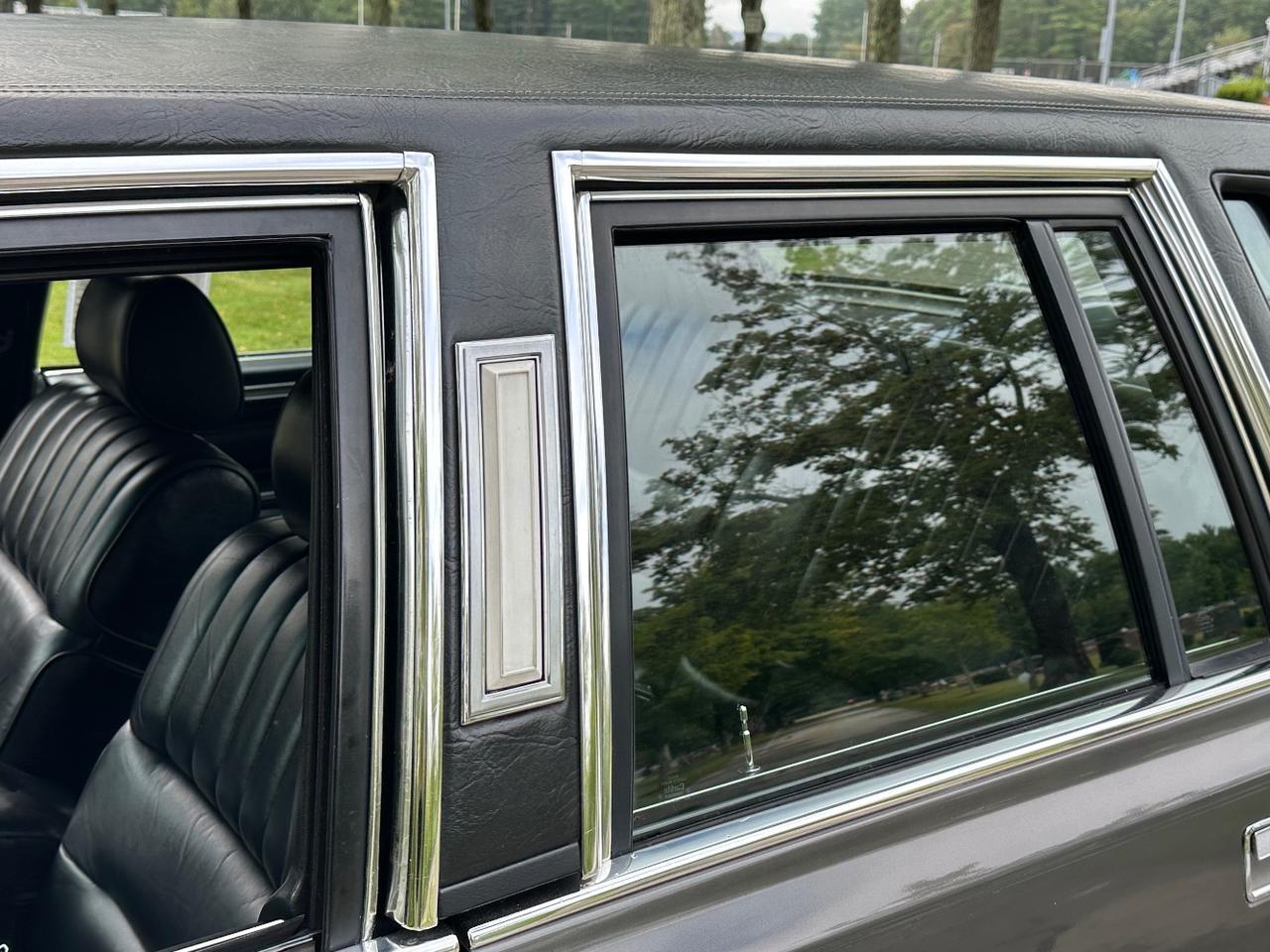 1989 Lincoln Town Car SEDAN Charlton MA