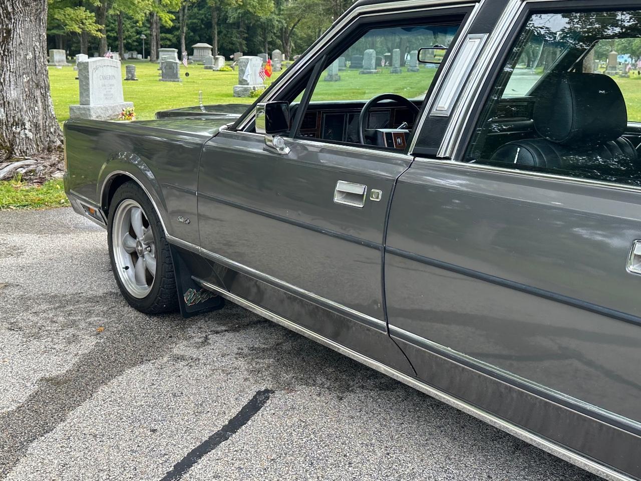 1989 Lincoln Town Car SEDAN Charlton MA