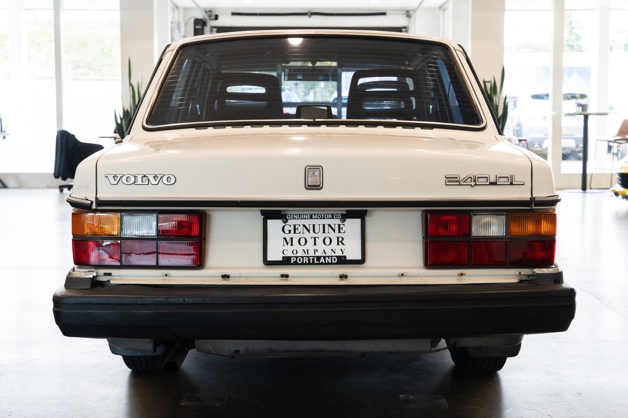 1989 Volvo 240 DL Gladstone OR