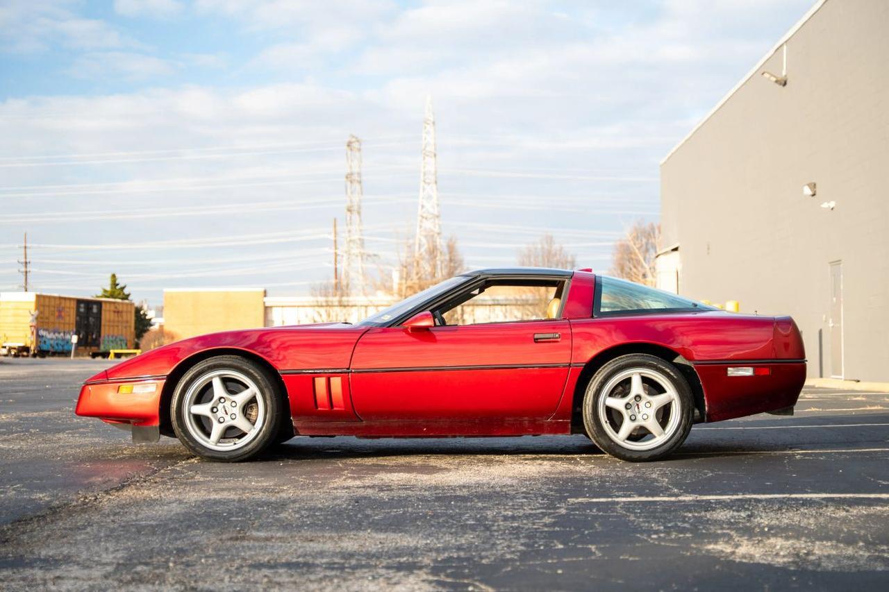 1990 Chevrolet Corvette ZR1 2D Coupe St. Louis MO
