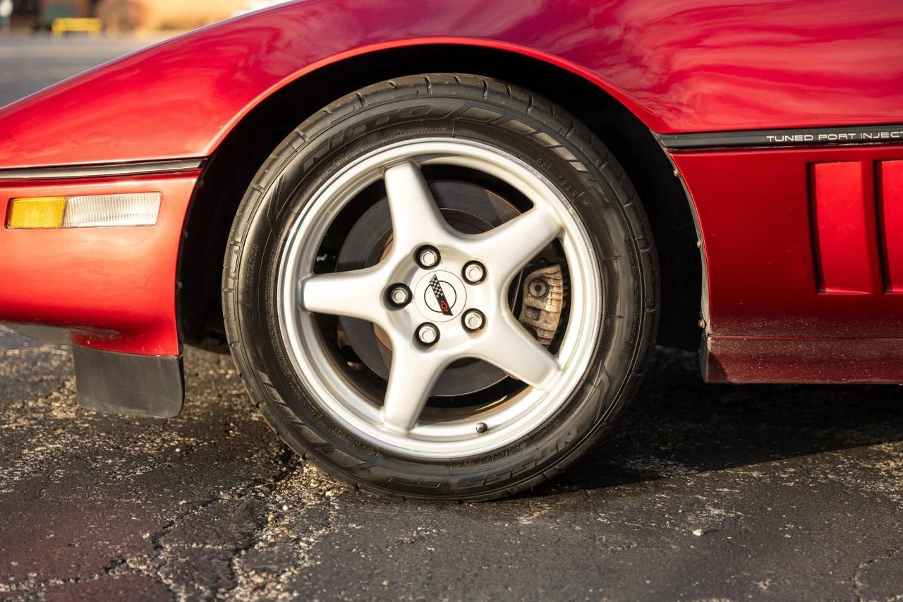 1990 Chevrolet Corvette ZR1 2D Coupe St. Louis MO
