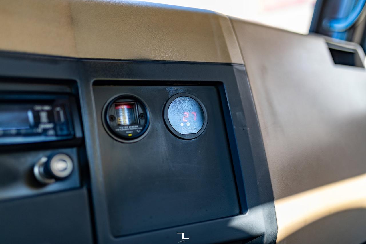 1990 International 4900 Day Cab Water Tank Truck Diesel Red Deer AB