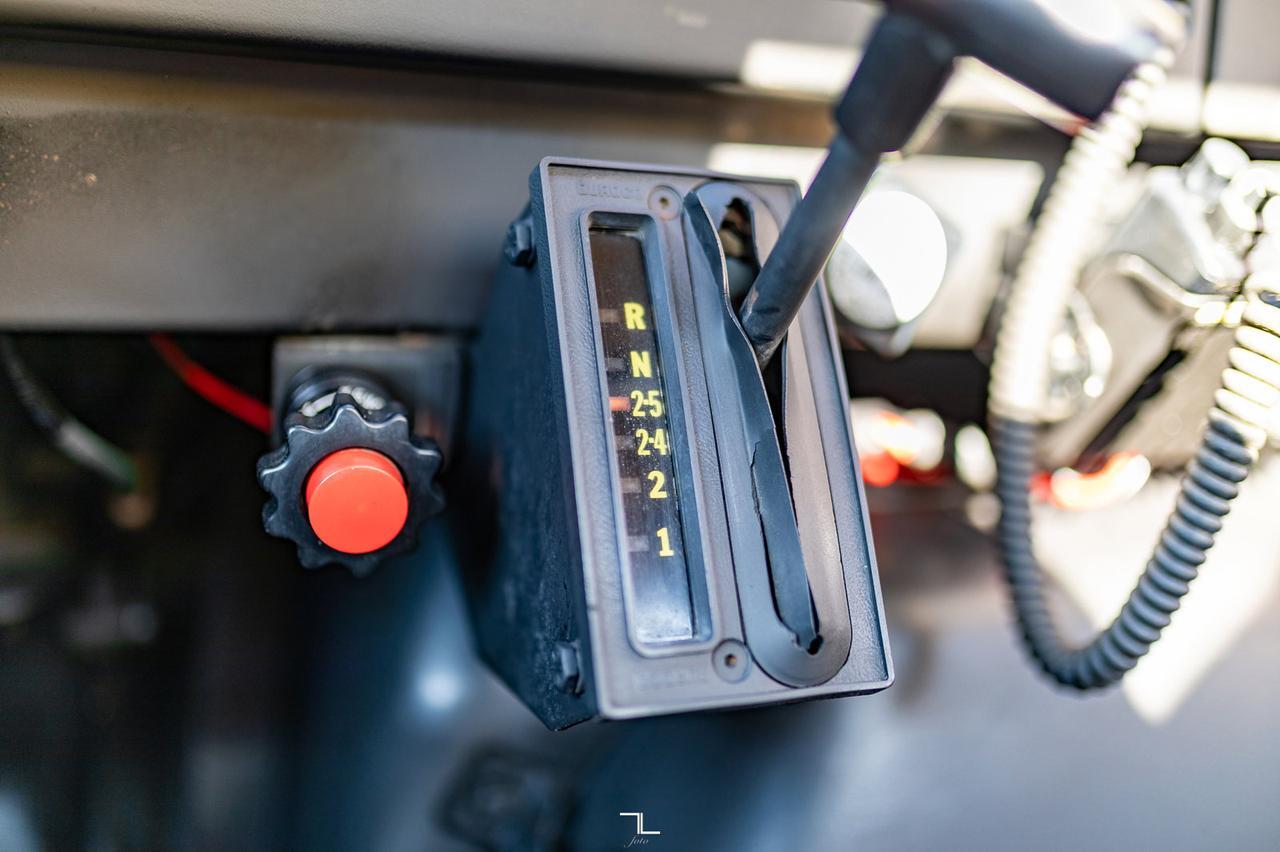 1990 International 4900 Day Cab Water Tank Truck Diesel Red Deer AB