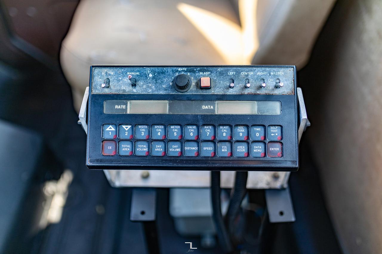 1990 International 4900 Day Cab Water Tank Truck Diesel Red Deer AB