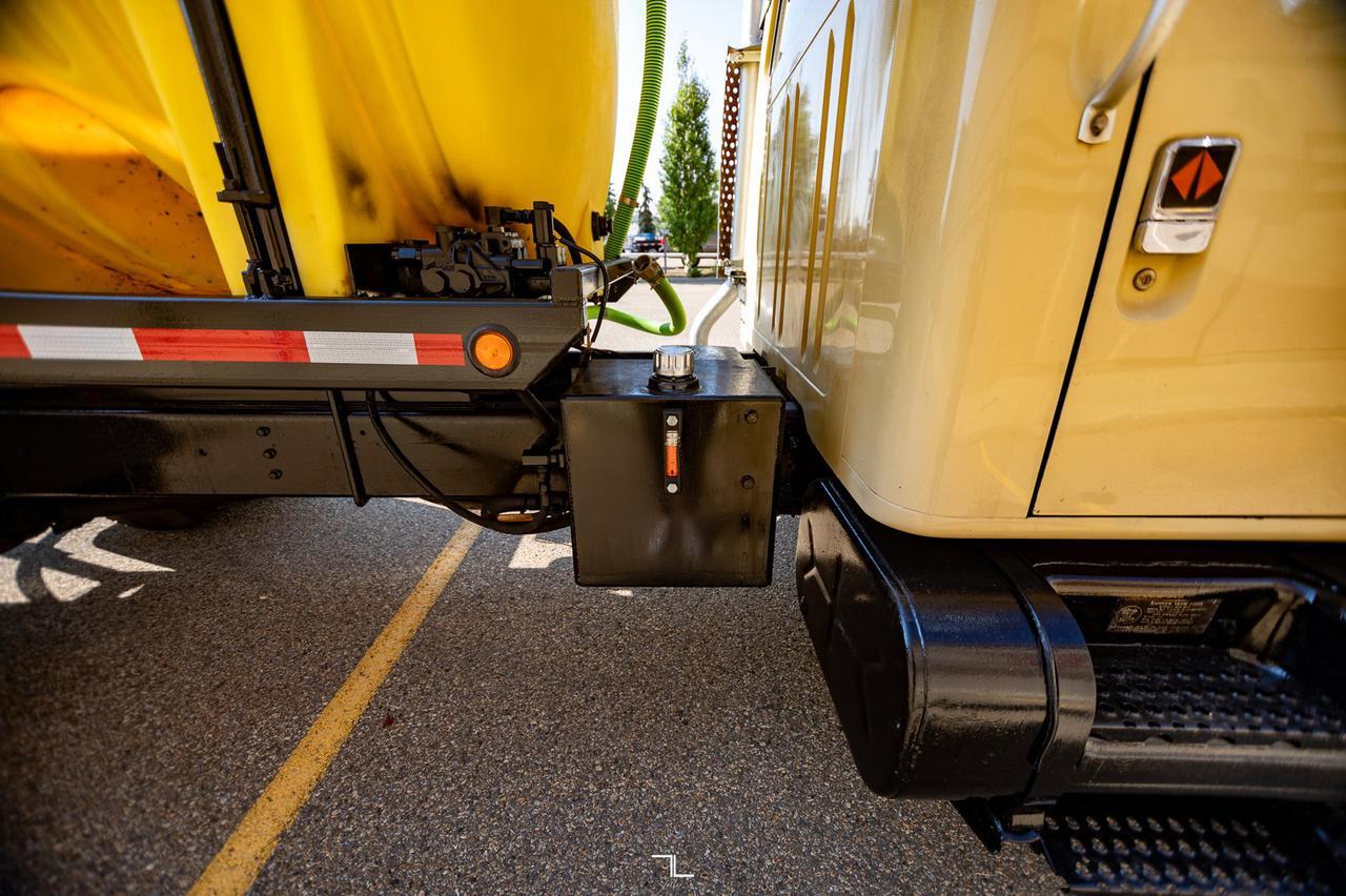 1990 International 4900 Day Cab Water Tank Truck Diesel Red Deer AB