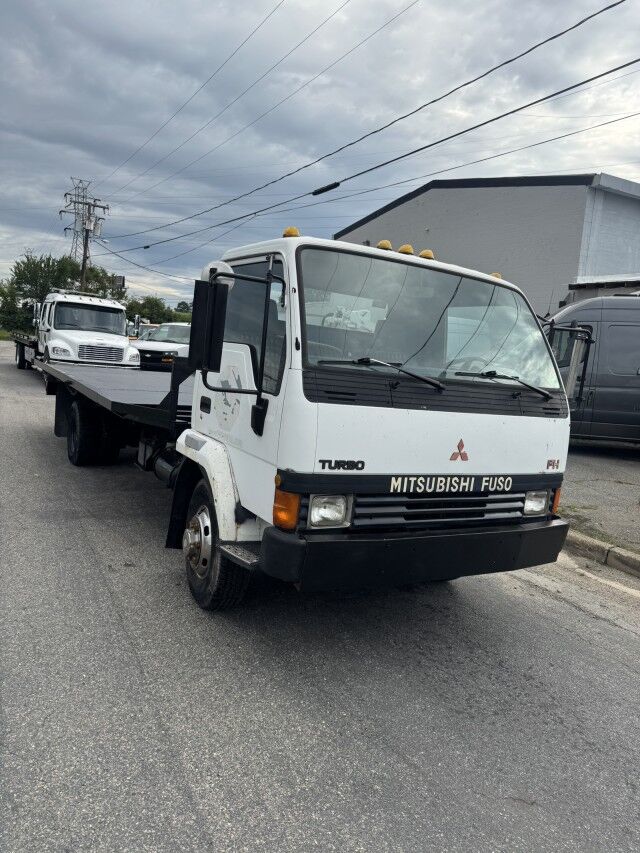 1990 Mitsubishi Fuso FH100 21' Rollback w Wheellift  Henrico VA