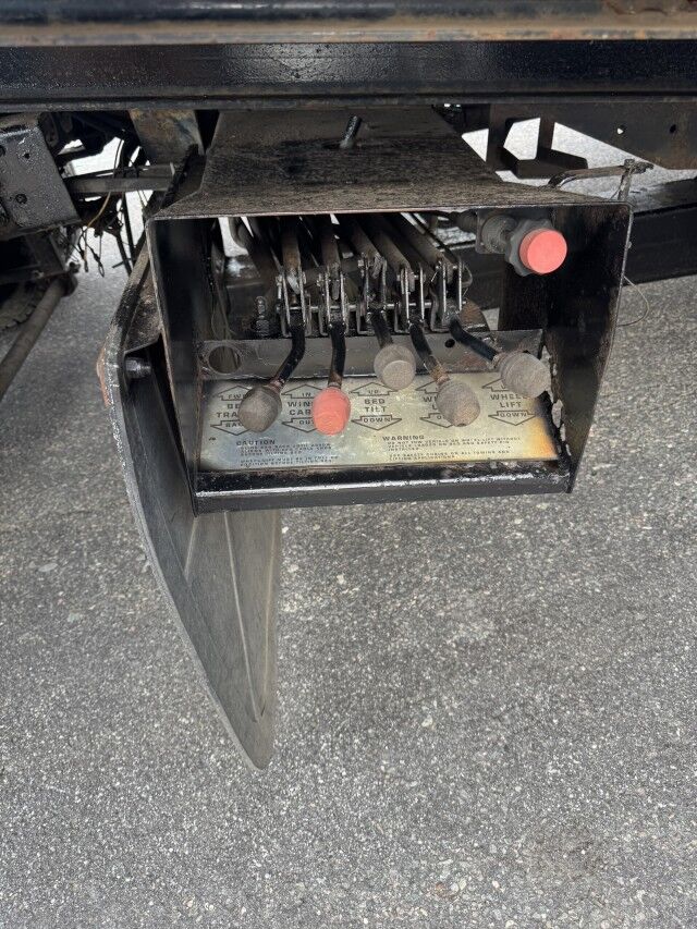 1990 Mitsubishi Fuso FH100 21' Rollback w Wheellift  Henrico VA