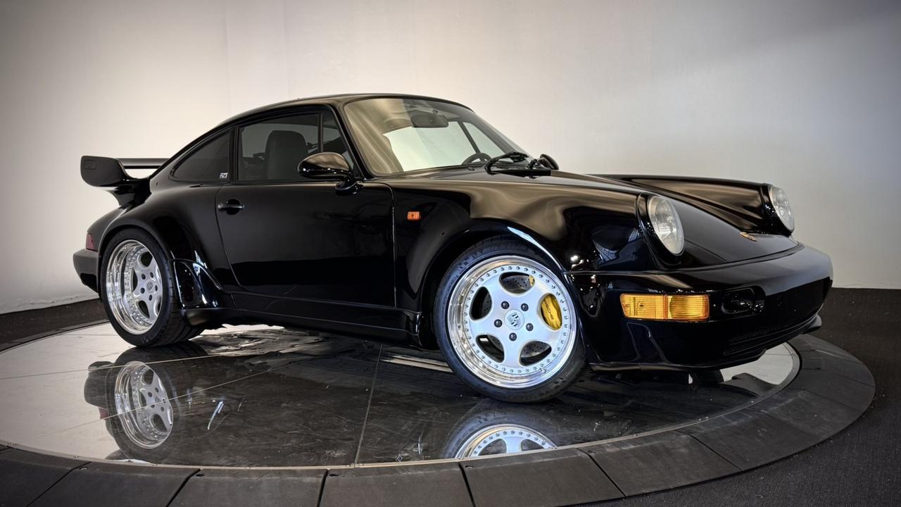 1990 Porsche 911 Carrera 2 Coupe RWD