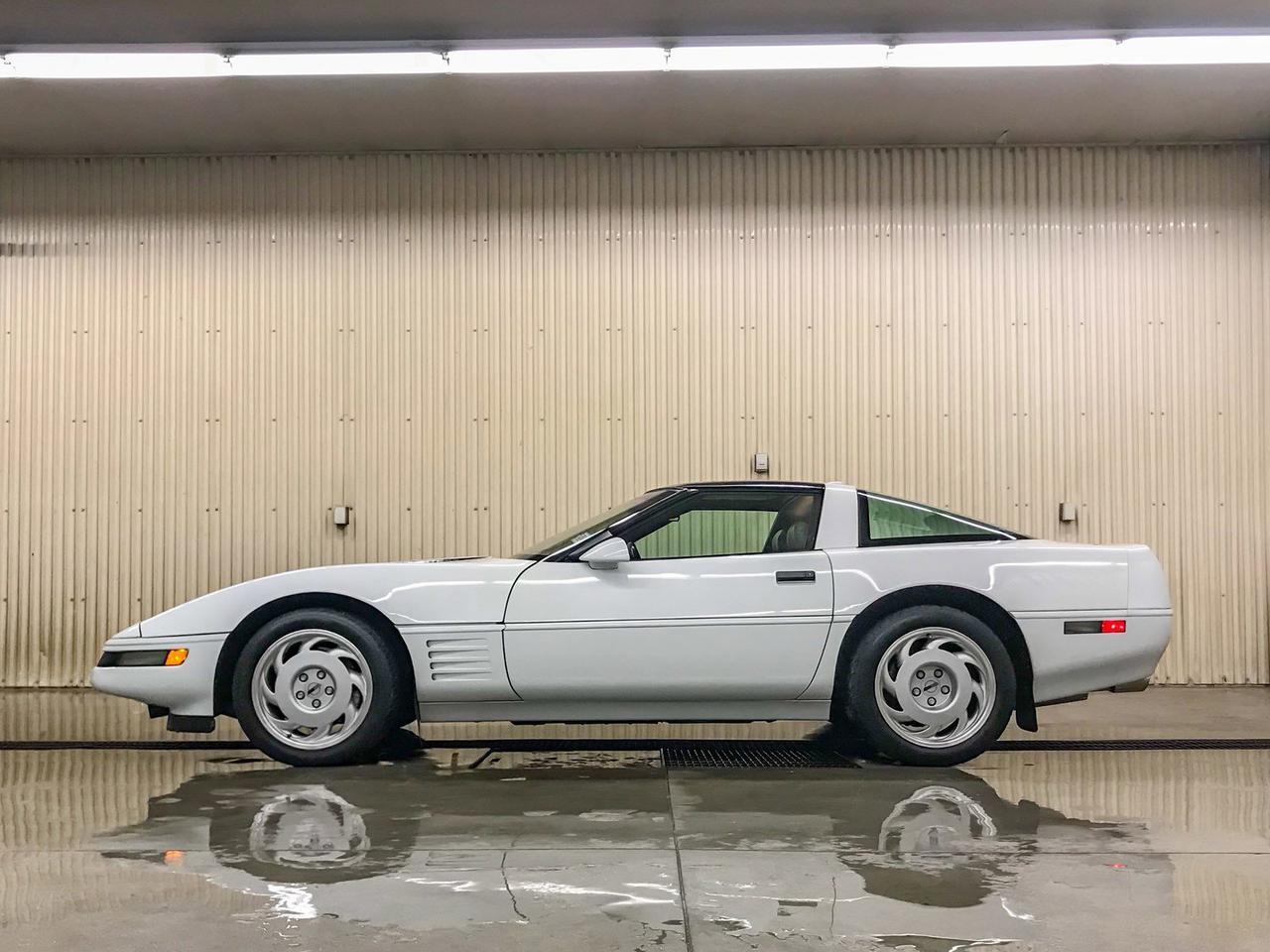 1991 Chevrolet Corvette ZR-1 Red Deer AB