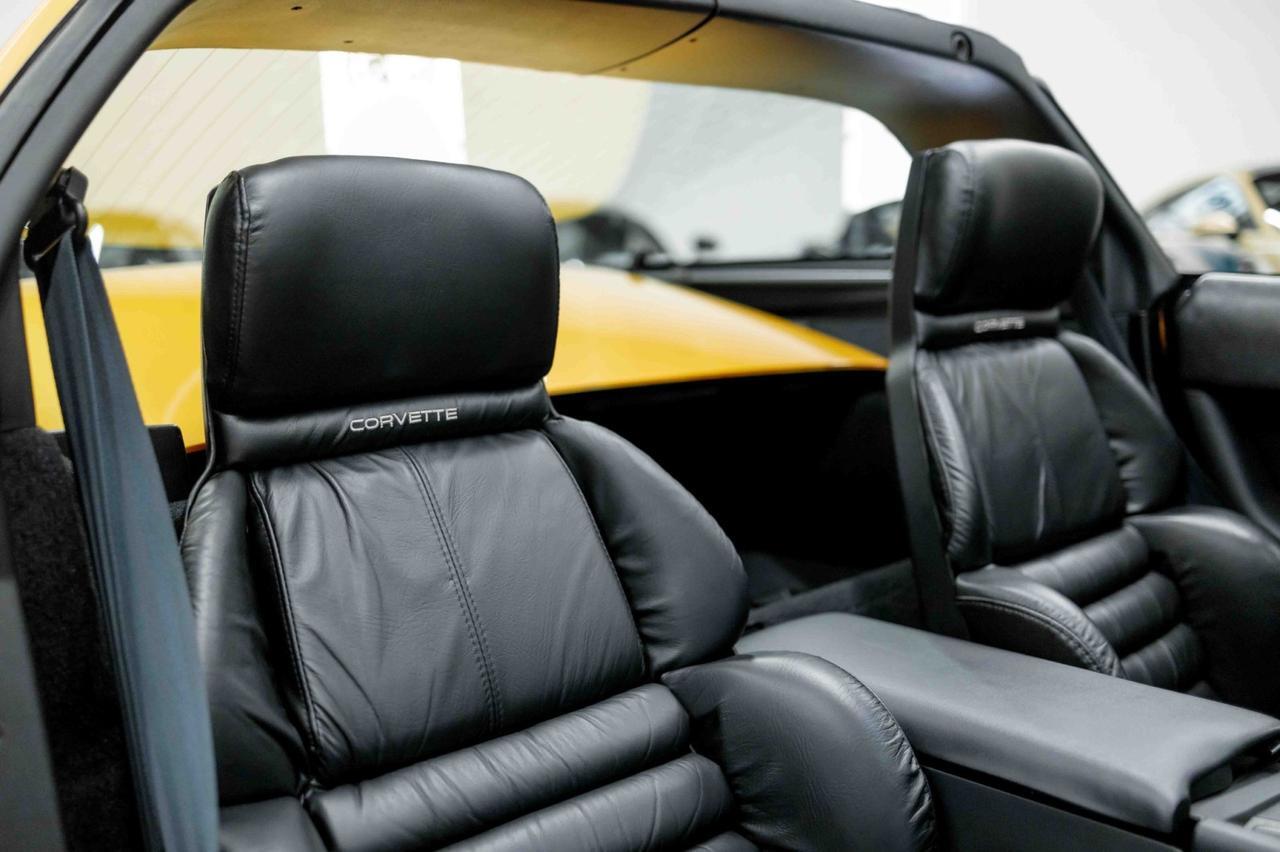 1991 Chevrolet Corvette ZR-1 Shinoda/Rick Mears Special Edition Marietta GA