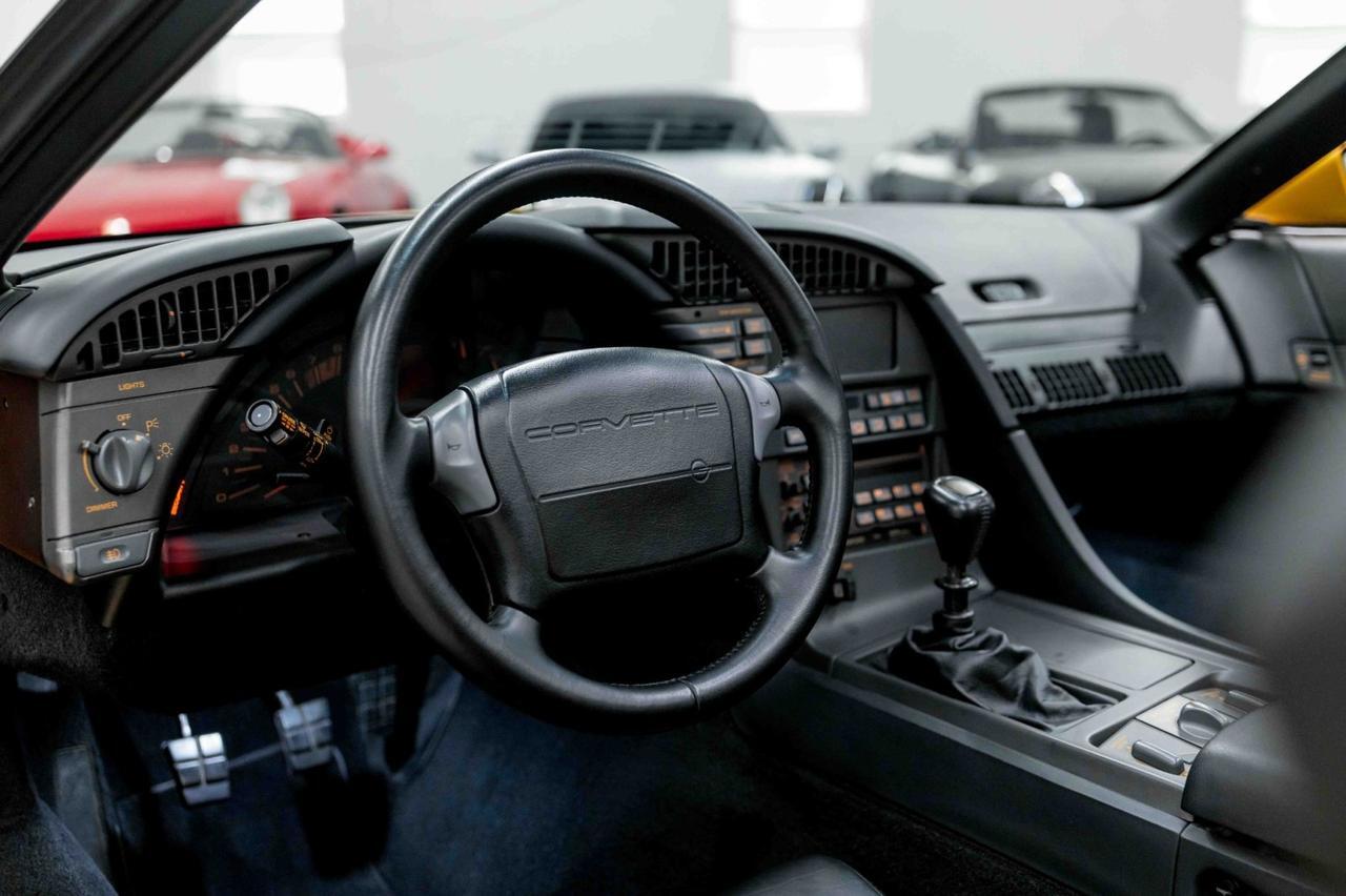 1991 Chevrolet Corvette ZR-1 Shinoda/Rick Mears Special Edition Marietta GA