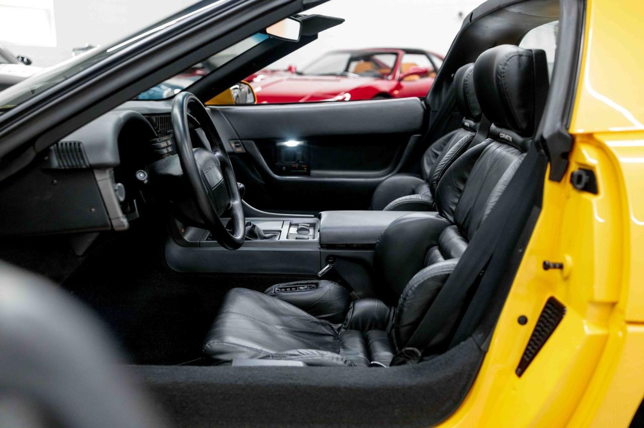 1991 Chevrolet Corvette ZR-1 Shinoda/Rick Mears Special Edition Marietta GA