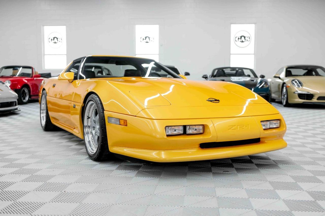 1991 Chevrolet Corvette ZR-1 Shinoda/Rick Mears Special Edition Marietta GA