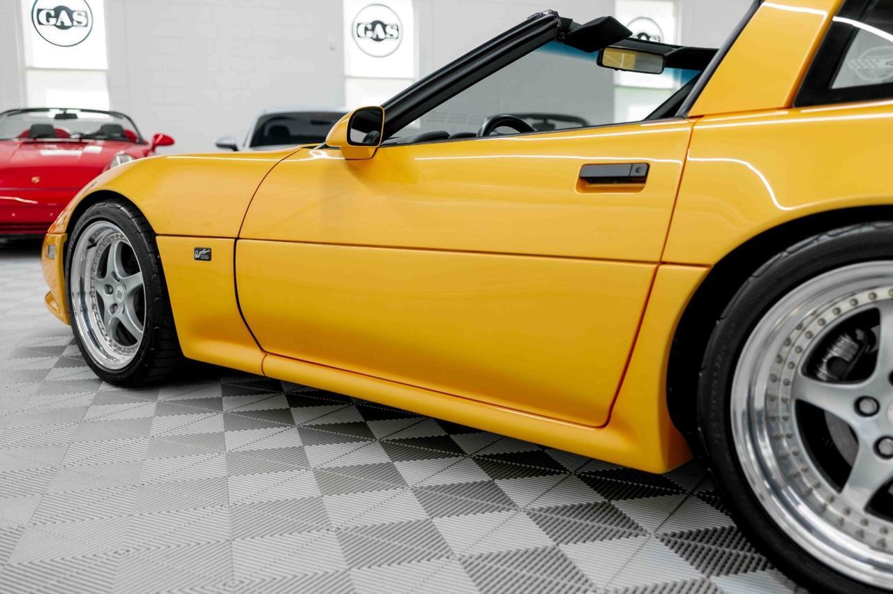 1991 Chevrolet Corvette ZR-1 Shinoda/Rick Mears Special Edition Marietta GA