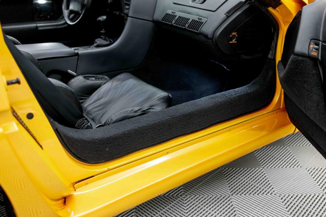 1991 Chevrolet Corvette ZR-1 Shinoda/Rick Mears Special Edition Marietta GA