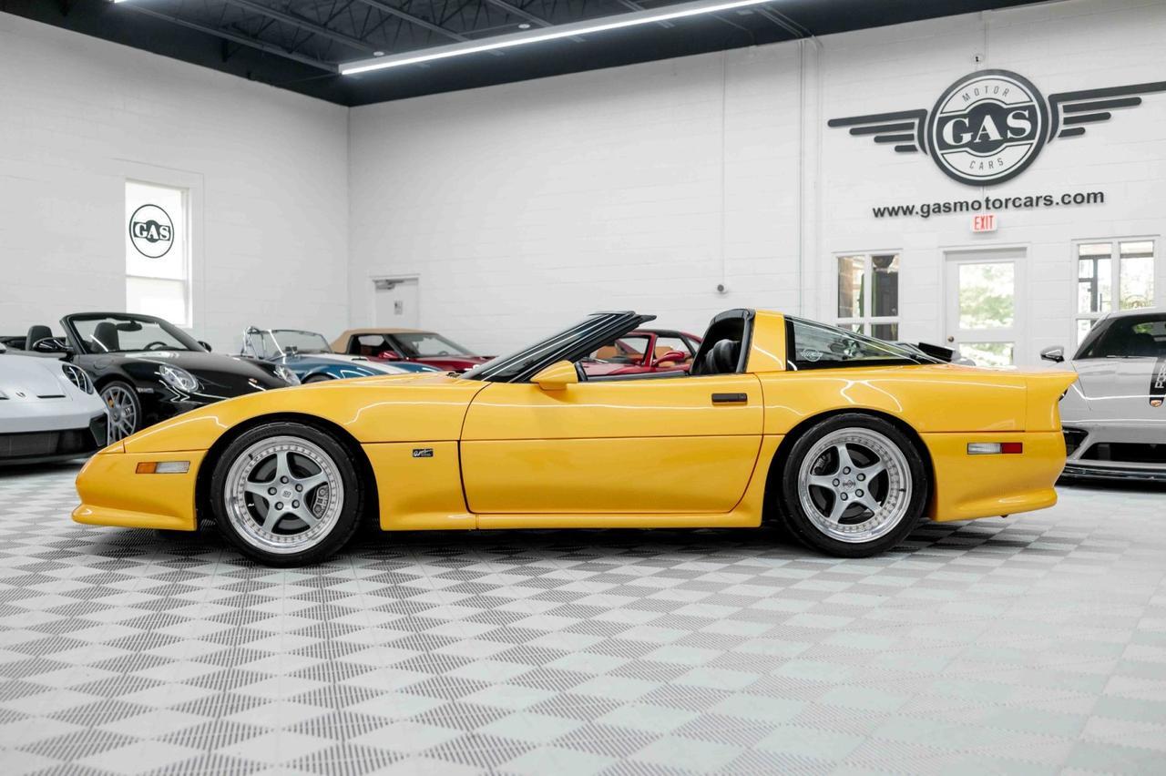 1991 Chevrolet Corvette ZR-1 Shinoda/Rick Mears Special Edition Marietta GA