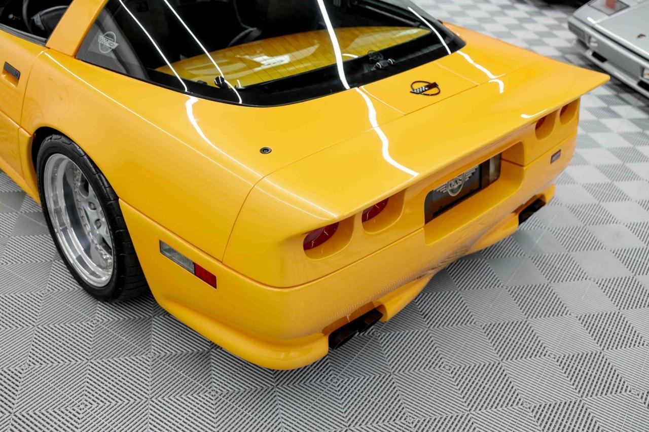 1991 Chevrolet Corvette ZR-1 Shinoda/Rick Mears Special Edition Marietta GA