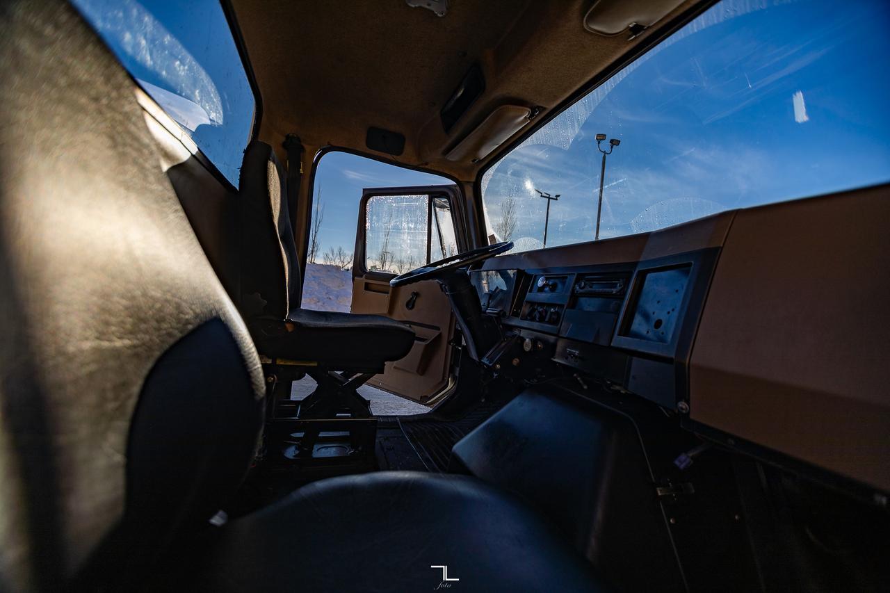 1991 International 4900 Day Cab & Chassis Diesel Red Deer AB