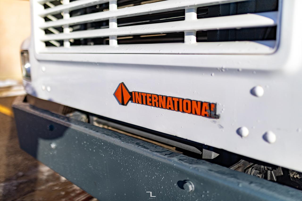 1991 International 4900 Day Cab & Chassis Diesel Red Deer AB