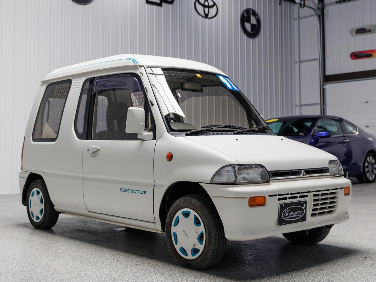 1991 Mitsubishi Minica Toppo Q2