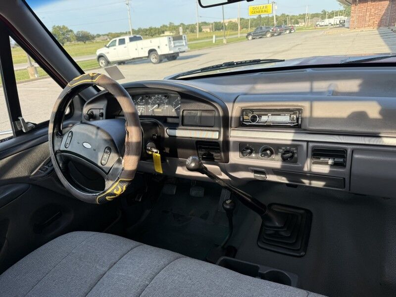 1992 Ford F-350 DRW 4x4 5-Speed Diesel Flatbed Collinsville OK