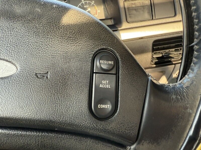 1992 Ford F-350 DRW 4x4 5-Speed Diesel Flatbed Collinsville OK