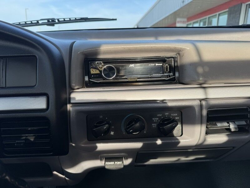 1992 Ford F-350 DRW 4x4 5-Speed Diesel Flatbed Collinsville OK