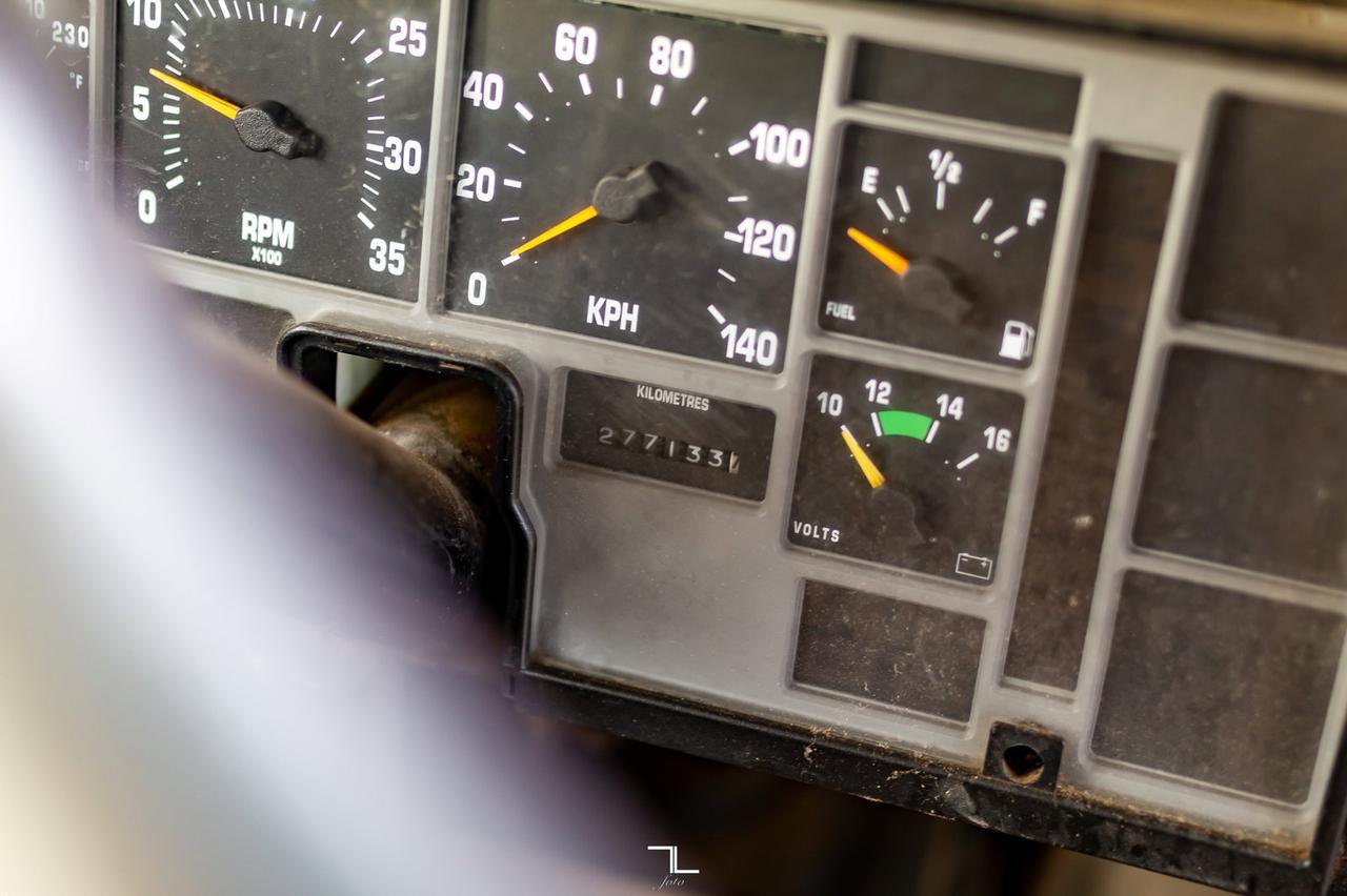 1992 International 3800 Bluebird Series 66 Passenger Bus Diesel Manual Red Deer AB