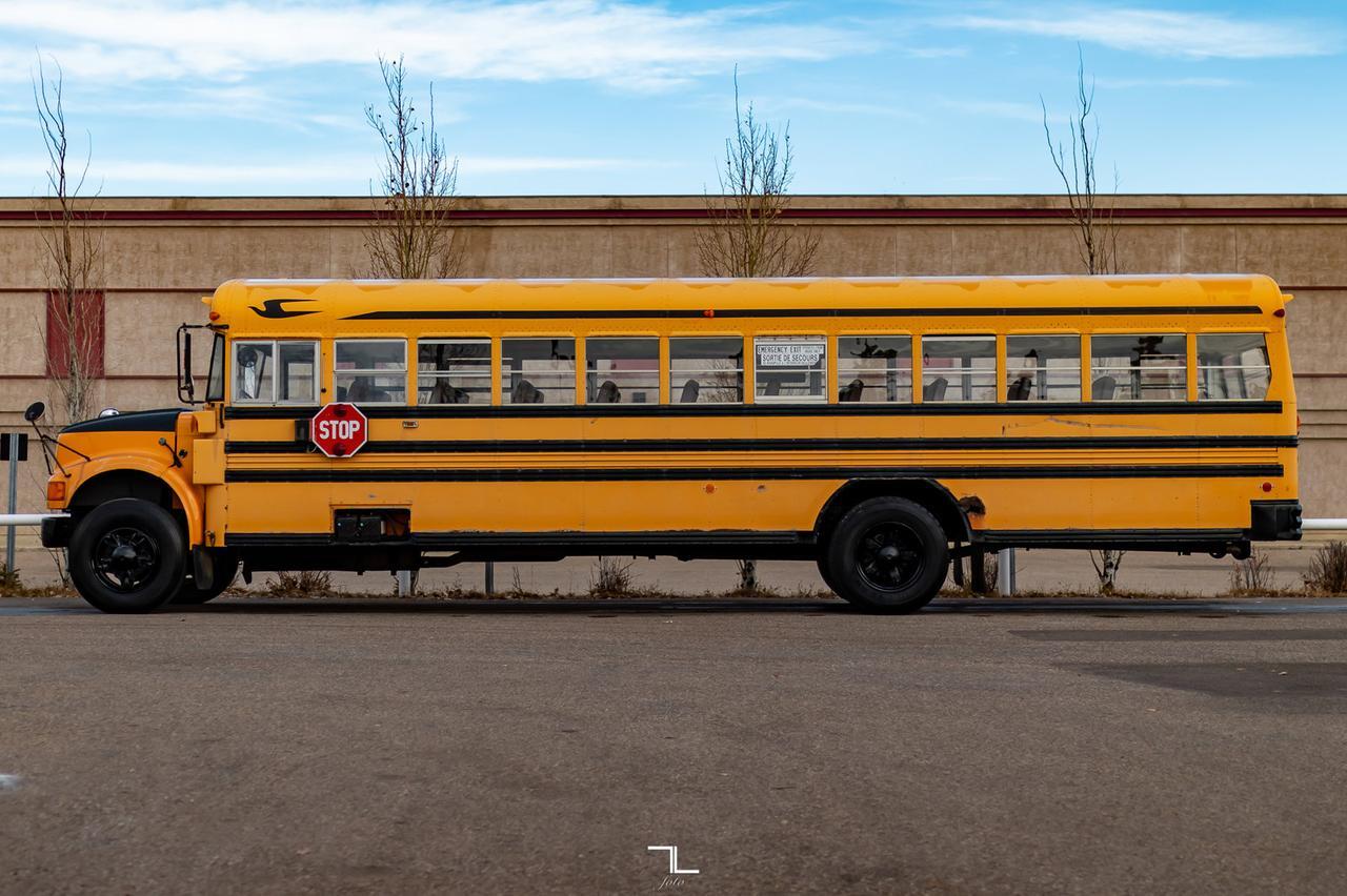 1992 International 3800 Bluebird Series 66 Passenger Bus Diesel Manual Red Deer AB