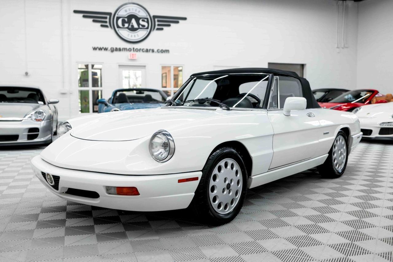 1993 Alfa Romeo Spider Veloce