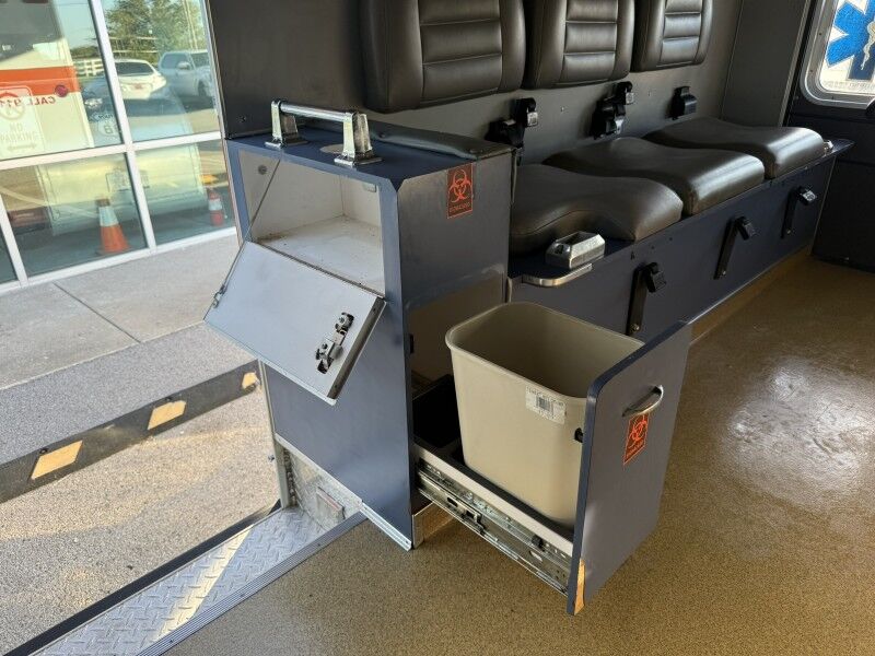 1993 Ford E-350 7.3L Diesel Ambulance Collinsville OK