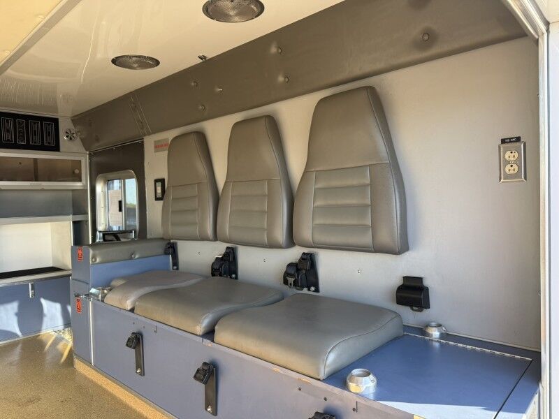 1993 Ford E-350 7.3L Diesel Ambulance Collinsville OK