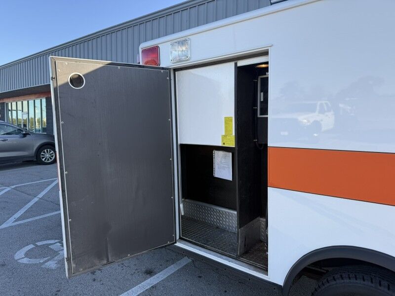 1993 Ford E-350 7.3L Diesel Ambulance Collinsville OK